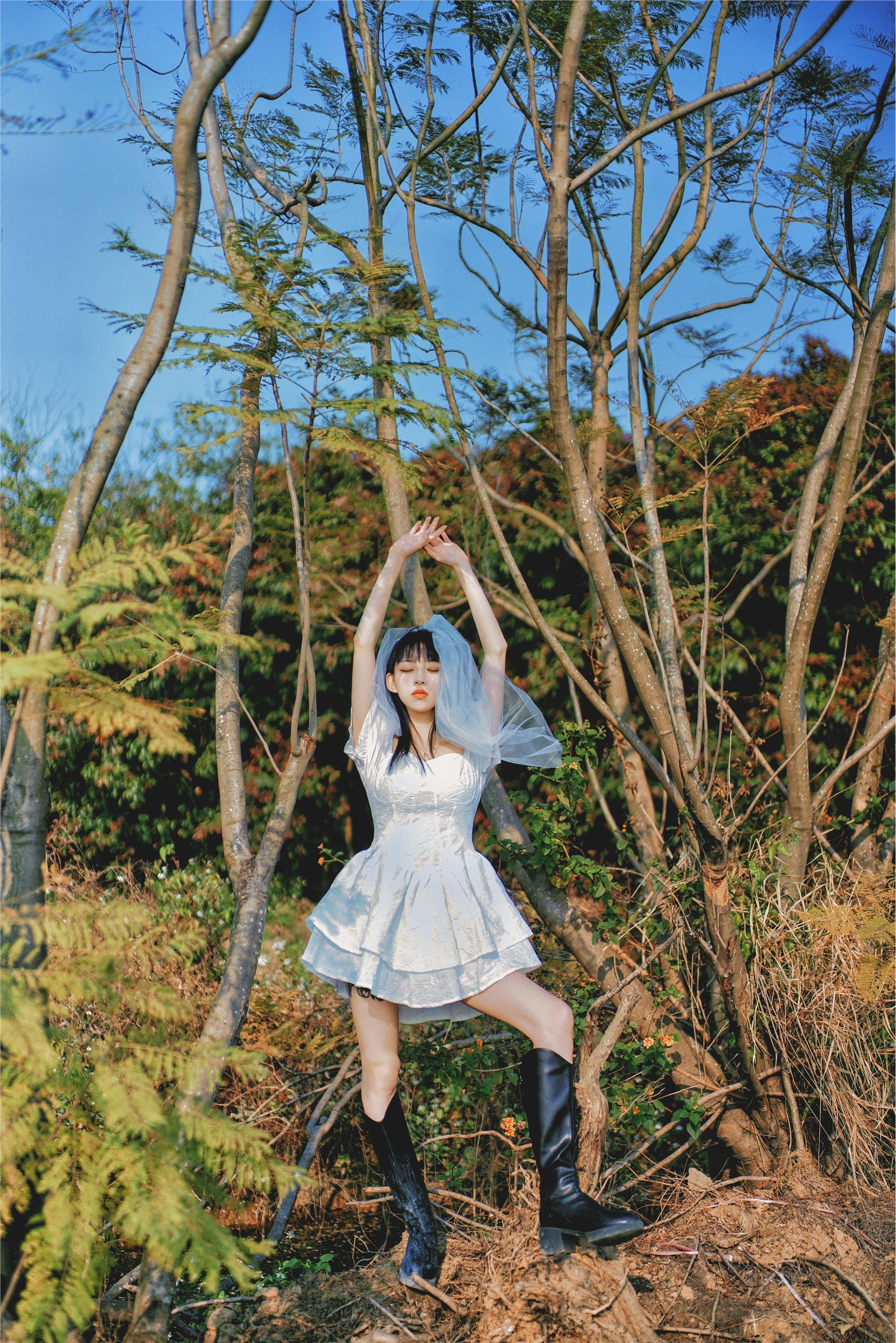 YITUYU艺图语 2025.01.23 大地的嫁衣 大何